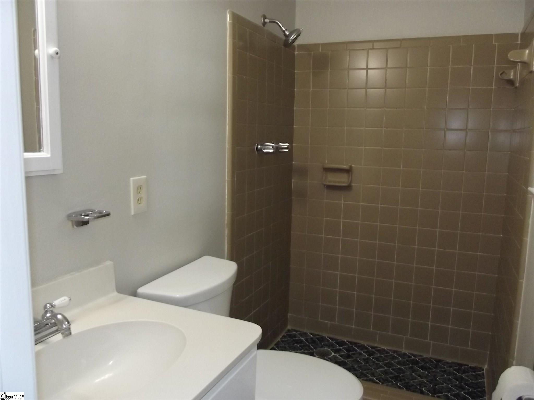 309 Cherry Hill Road Greenville, SC 29607 - Photo 17 of 36 Gallery Image 17