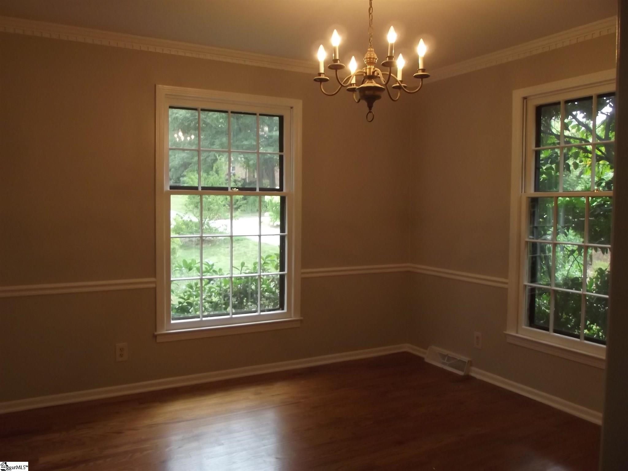 309 Cherry Hill Road Greenville, SC 29607 - Photo 5 of 36 Gallery Image 5