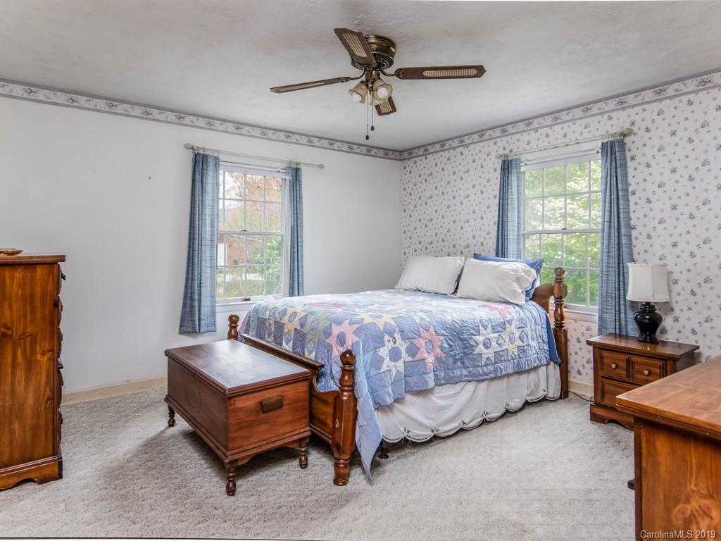 49 Rash Road Asheville, NC 28806 - Photo 14 of 36 Gallery Image 14