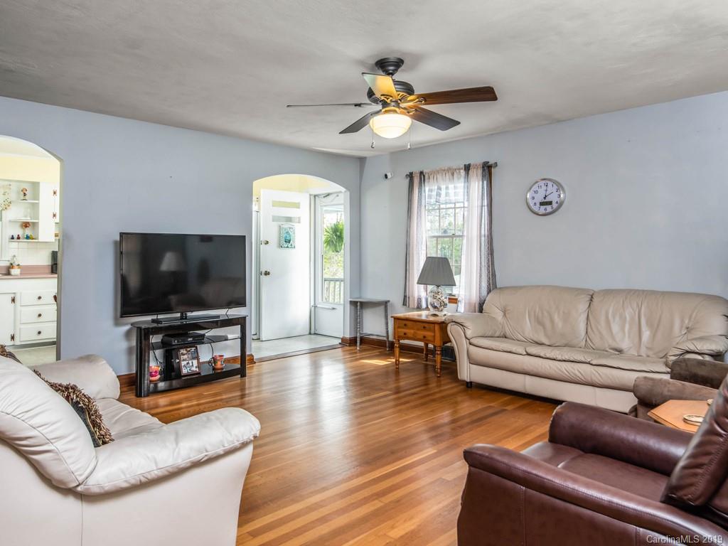 49 Rash Road Asheville, NC 28806 - Photo 8 of 36 Gallery Image 8
