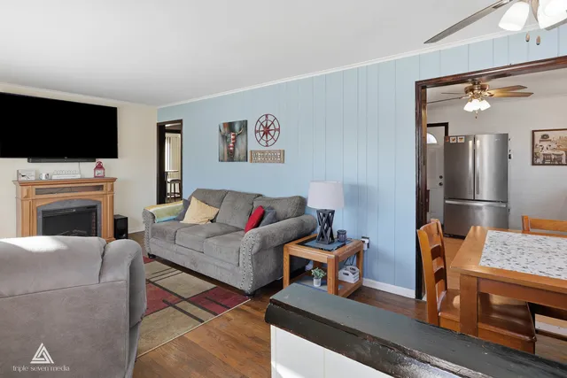 $257,999 | 10816 Princess Avenue, Chicago Ridge, IL 60415