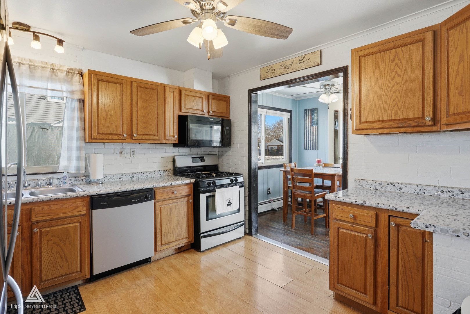 10816 Princess Avenue Chicago Ridge, IL 60415 - Photo 13 of 32