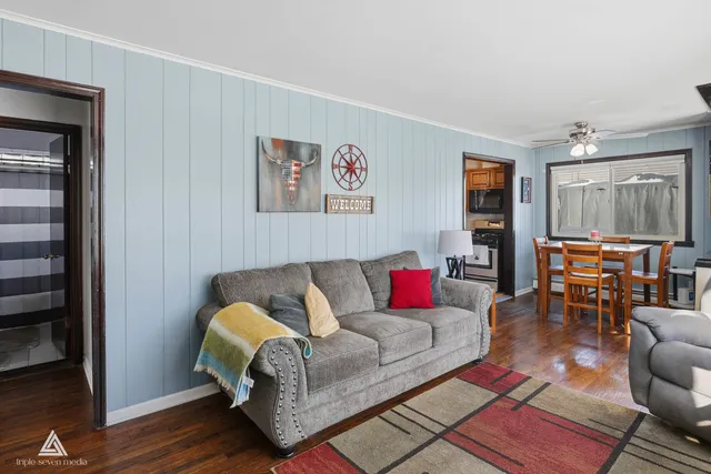 $257,999 | 10816 Princess Avenue, Chicago Ridge, IL 60415