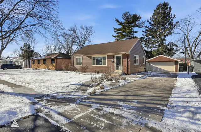 $257,999 | 10816 Princess Avenue, Chicago Ridge, IL 60415