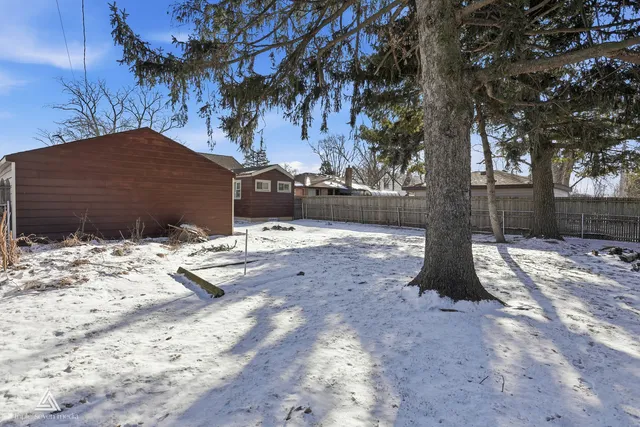 $257,999 | 10816 Princess Avenue, Chicago Ridge, IL 60415