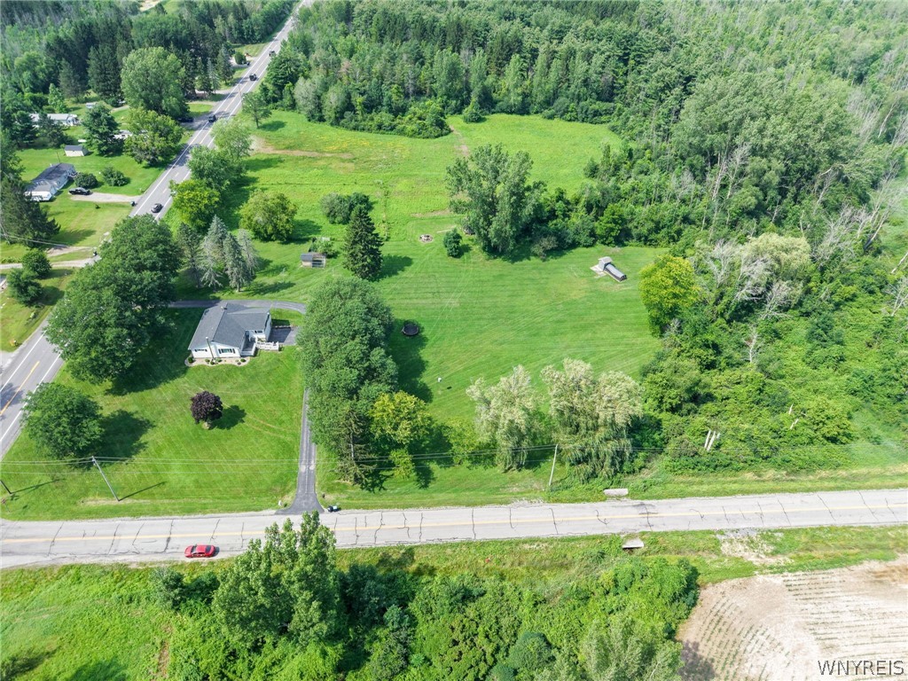 1359 Roberts Road Alabama, NY 14013 - Photo 7 of 33