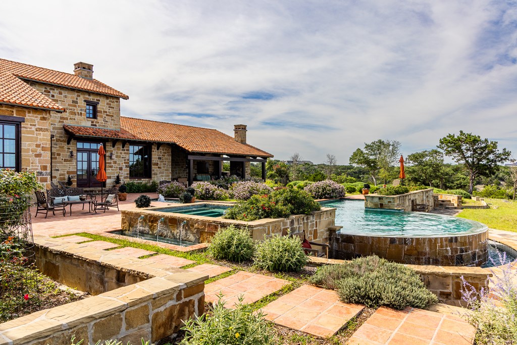 250 Hidden Hills Ranch Road East Kerrville, TX 78028 - Photo 65 of 107
