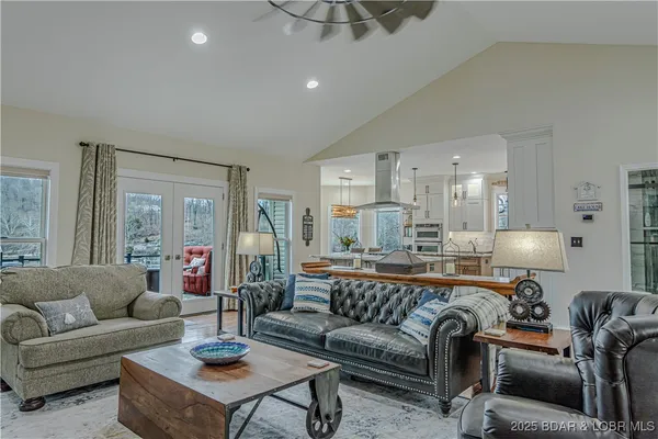 $1,899,000 | 353 Wedge Wood Drive, Camdenton, MO 65020