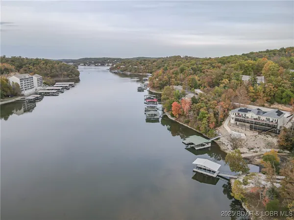 $1,899,000 | 353 Wedge Wood Drive, Camdenton, MO 65020