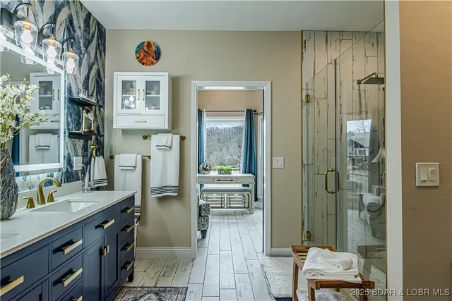 $1,899,000 | 353 Wedge Wood Drive, Camdenton, MO 65020