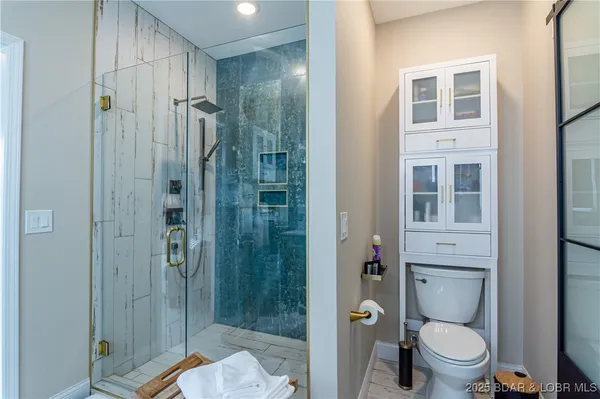 $1,899,000 | 353 Wedge Wood Drive, Camdenton, MO 65020