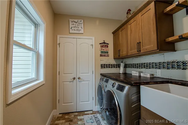 $1,899,000 | 353 Wedge Wood Drive, Camdenton, MO 65020