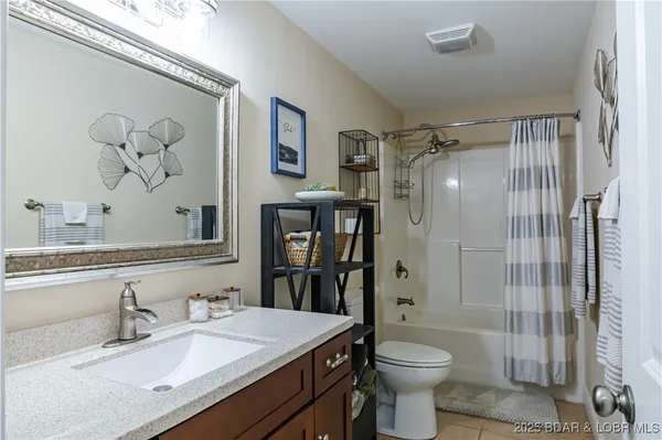 $1,899,000 | 353 Wedge Wood Drive, Camdenton, MO 65020