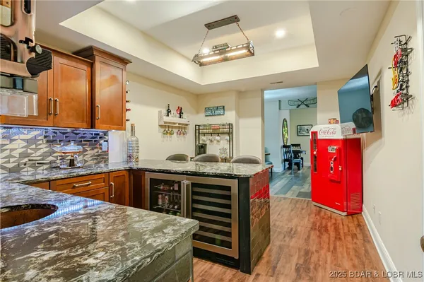 $1,899,000 | 353 Wedge Wood Drive, Camdenton, MO 65020