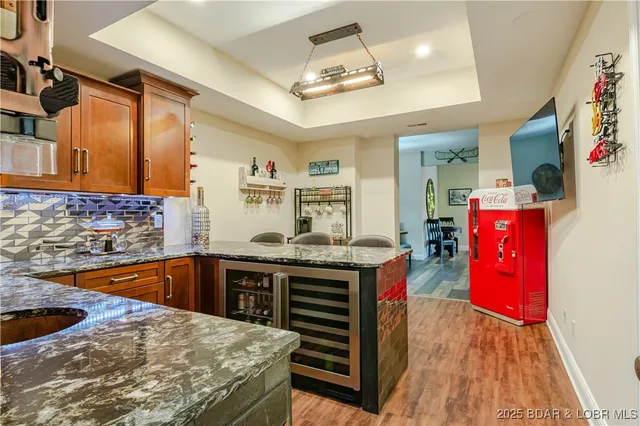 $1,899,000 | 353 Wedge Wood Drive, Camdenton, MO 65020