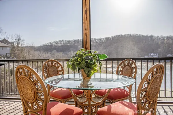 $1,899,000 | 353 Wedge Wood Drive, Camdenton, MO 65020