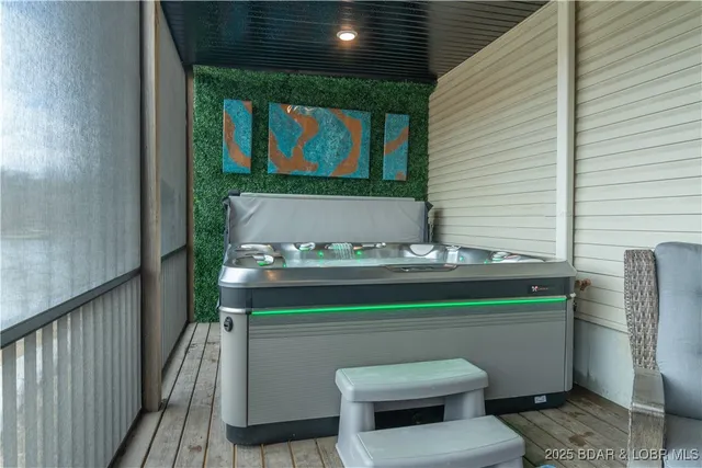 $1,899,000 | 353 Wedge Wood Drive, Camdenton, MO 65020