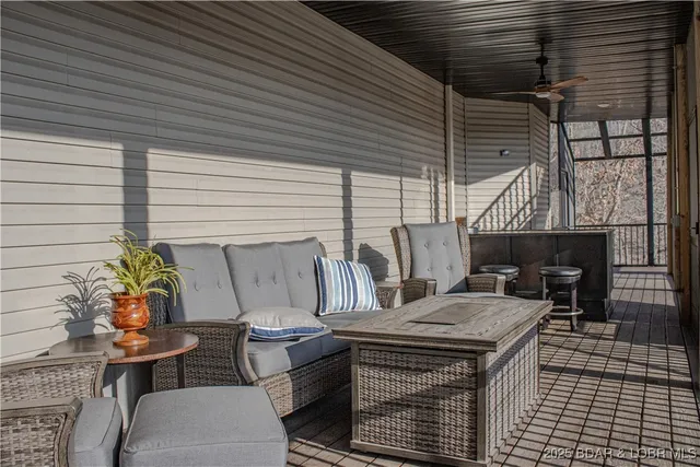 $1,899,000 | 353 Wedge Wood Drive, Camdenton, MO 65020