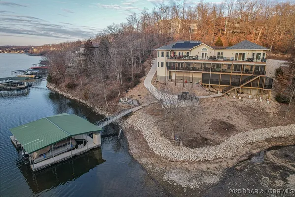 $1,899,000 | 353 Wedge Wood Drive, Camdenton, MO 65020