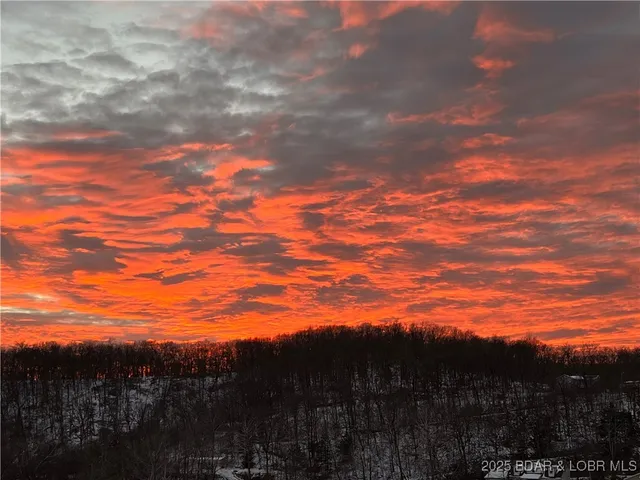 $1,899,000 | 353 Wedge Wood Drive, Camdenton, MO 65020