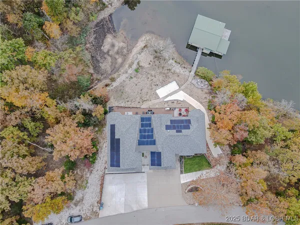 $1,899,000 | 353 Wedge Wood Drive, Camdenton, MO 65020