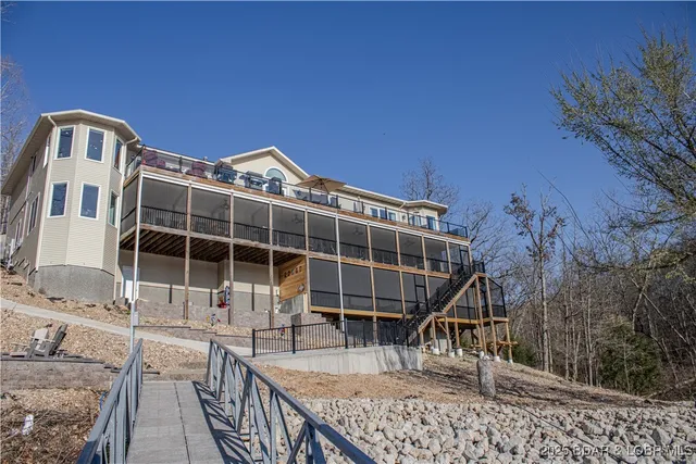 $1,899,000 | 353 Wedge Wood Drive, Camdenton, MO 65020