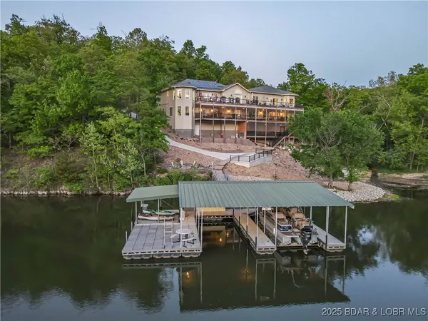 $1,899,000 | 353 Wedge Wood Drive, Camdenton, MO 65020