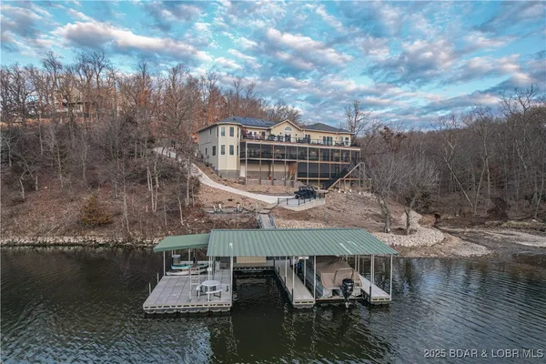 $1,899,000 | 353 Wedge Wood Drive, Camdenton, MO 65020