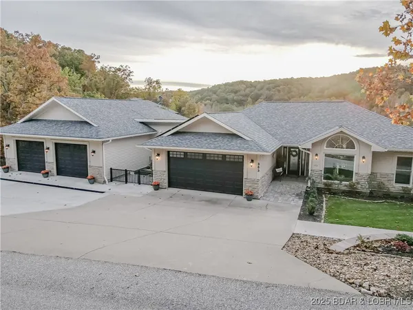 $1,899,000 | 353 Wedge Wood Drive, Camdenton, MO 65020