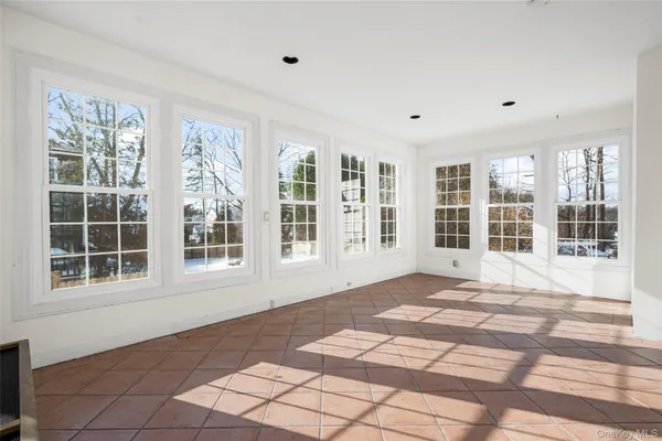 $10,500 | 1146 North Avenue, New Rochelle, NY 10804