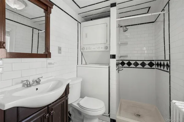 $10,500 | 1146 North Avenue, New Rochelle, NY 10804