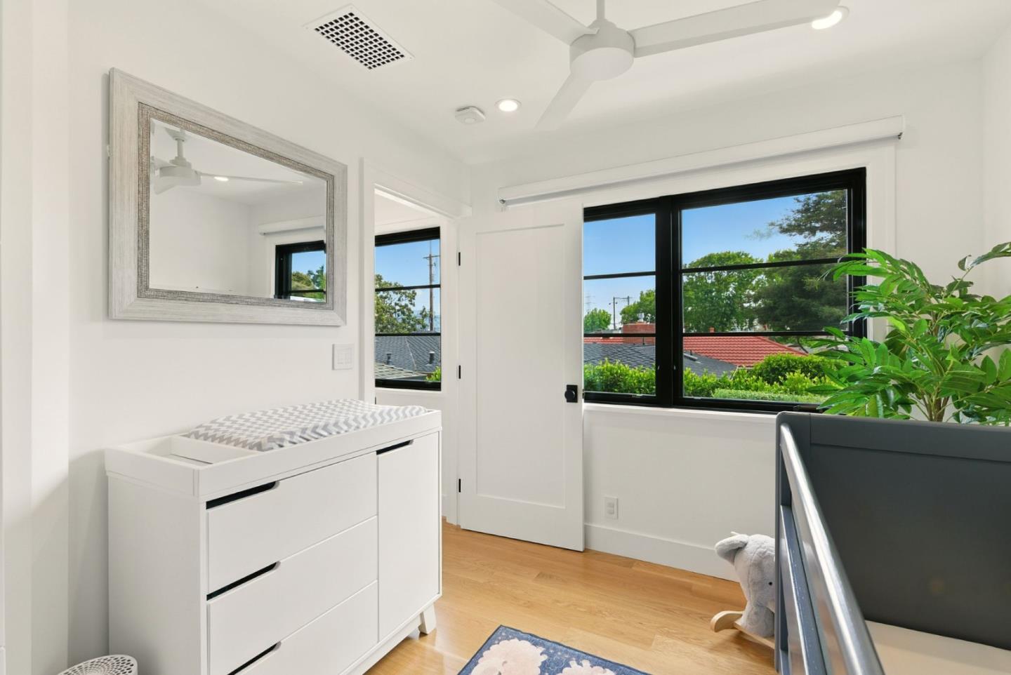 240 Bancroft Road Burlingame, CA 94010 - Photo 24 of 41