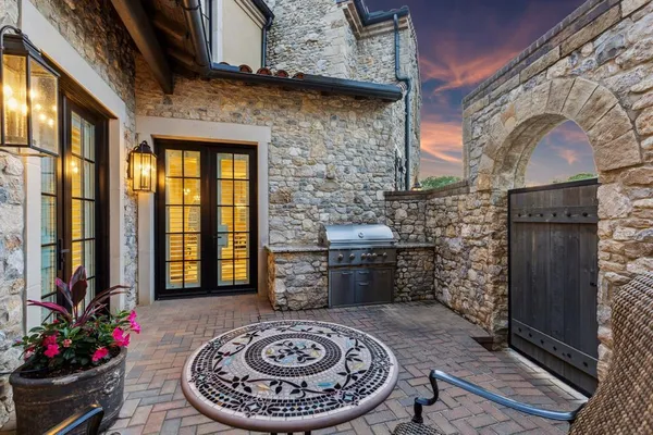 $1,950,000 | 9 Catalonia Drive, Westlake, TX 76262