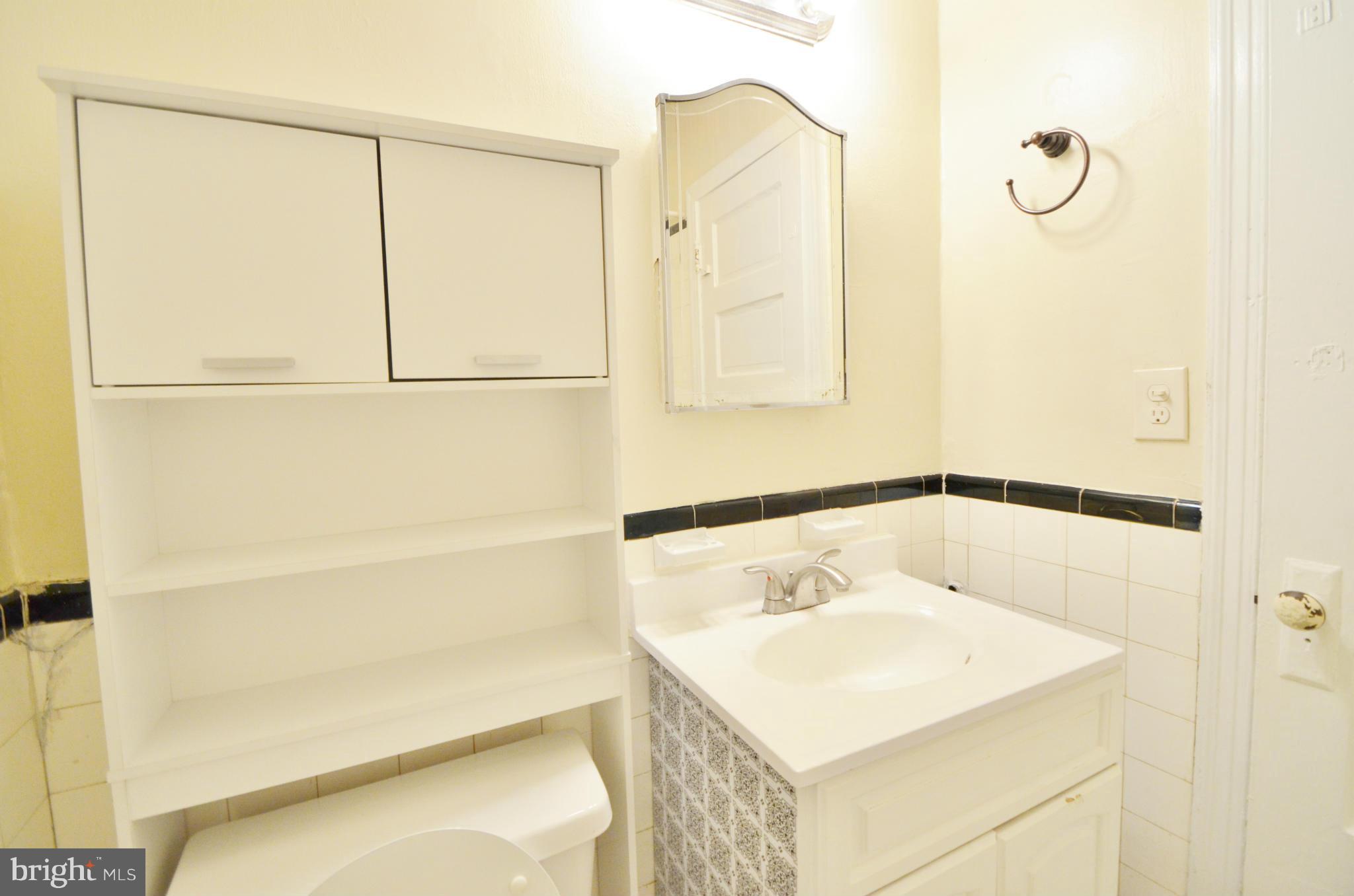 217 Adams Street Northeast, Unit 4 Washington, DC 20002 - Photo 9 of 19 Bath