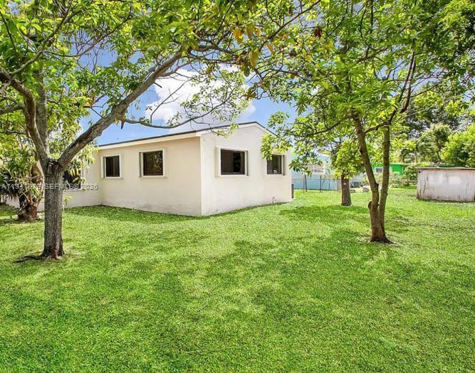 2915 Northwest 68th Street Miami, FL 33147 - Photo 12 of 43