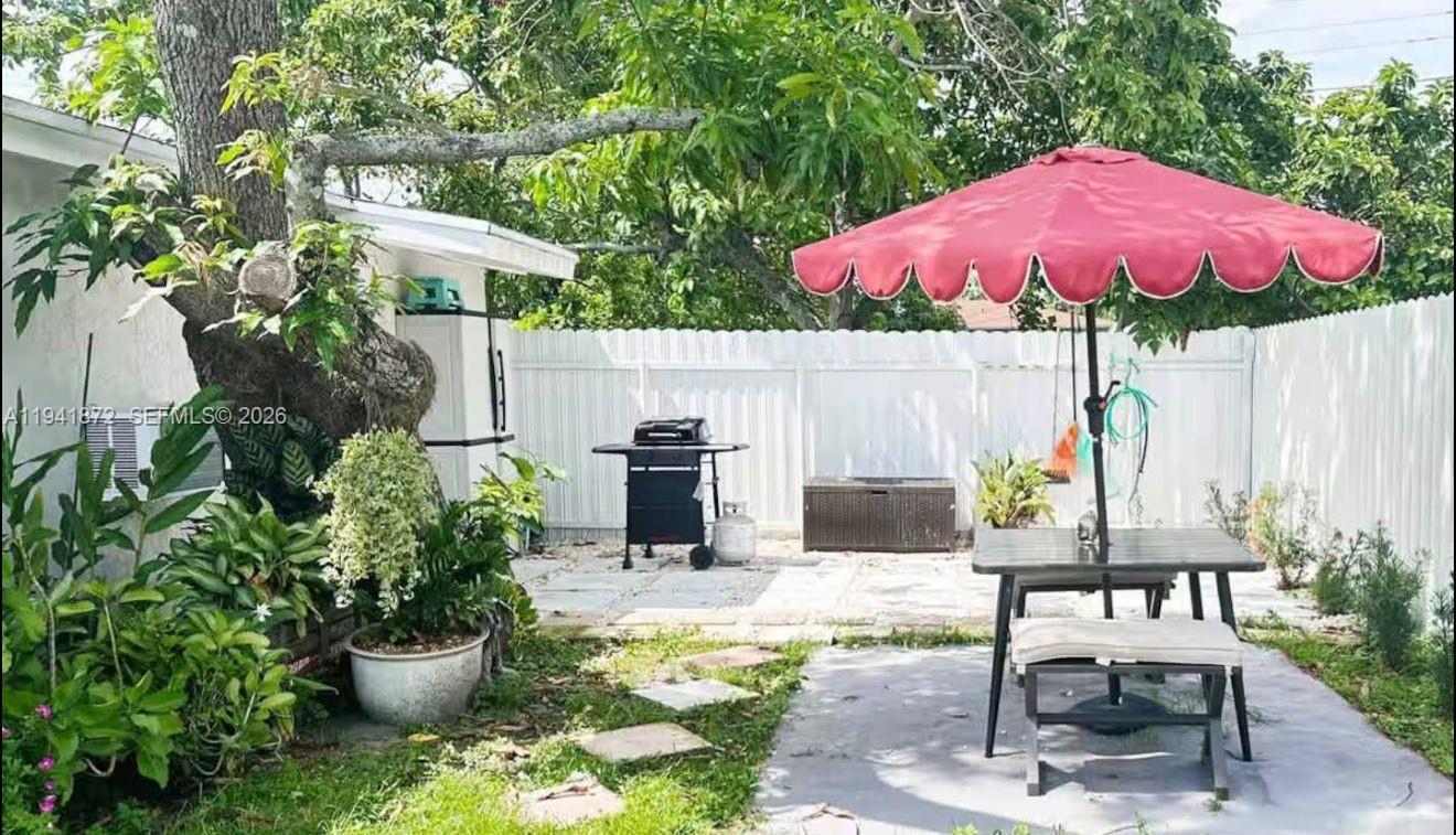 2915 Northwest 68th Street Miami, FL 33147 - Photo 16 of 43