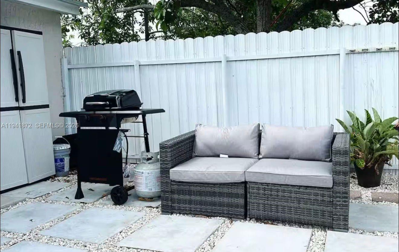 2915 Northwest 68th Street Miami, FL 33147 - Photo 22 of 43