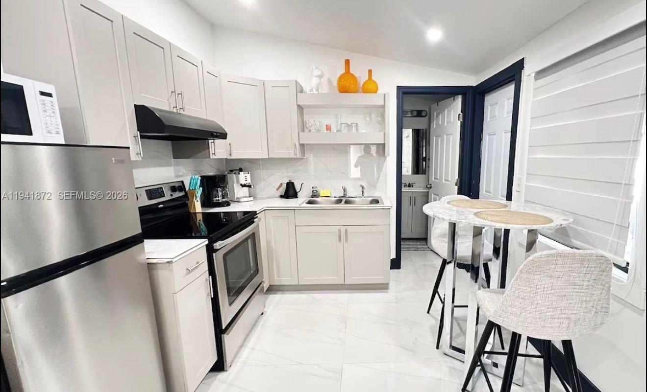 2915 Northwest 68th Street Miami, FL 33147 - Photo 24 of 43