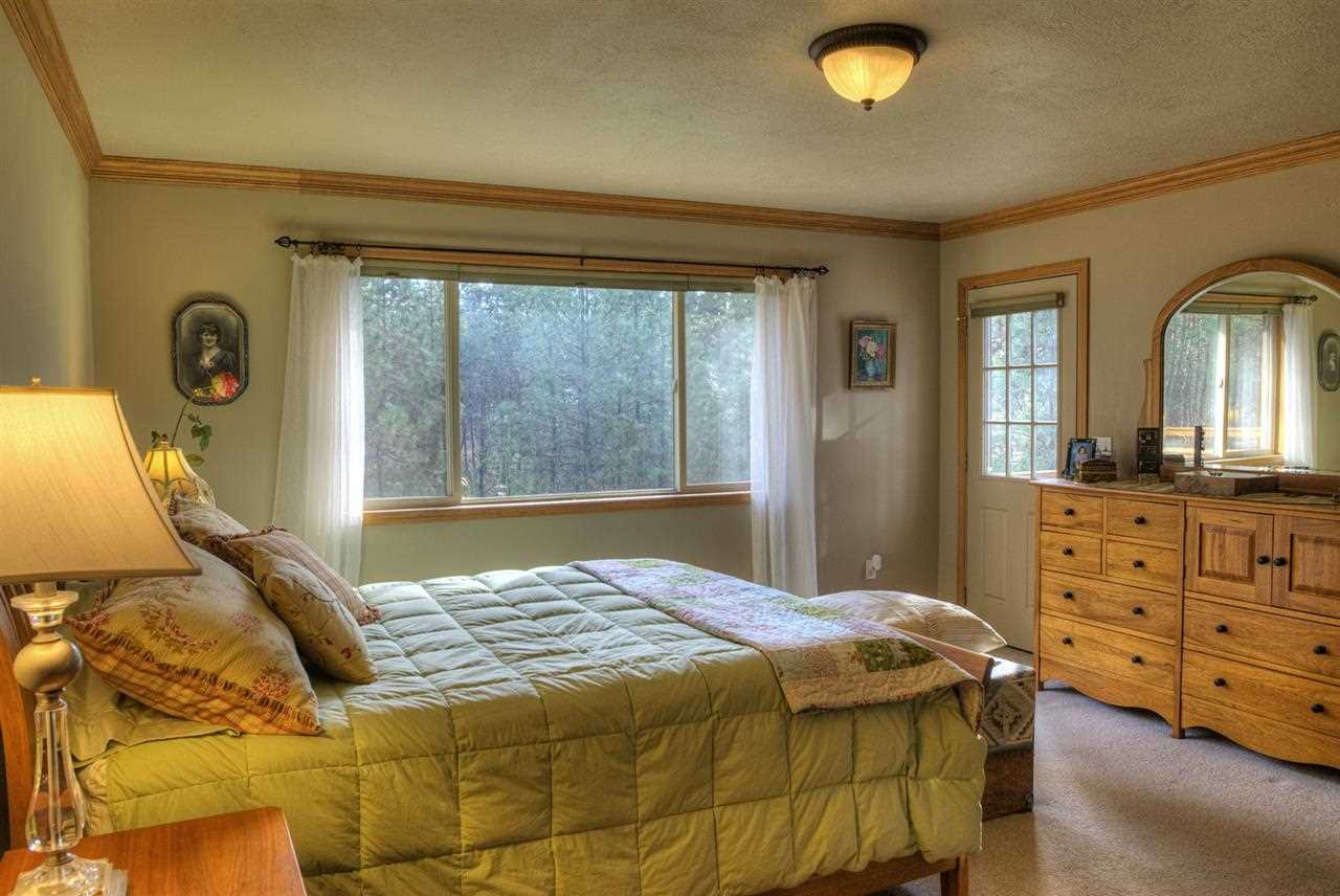 16112 North Yale Road Colbert, WA 99005 - Photo 11 of 20