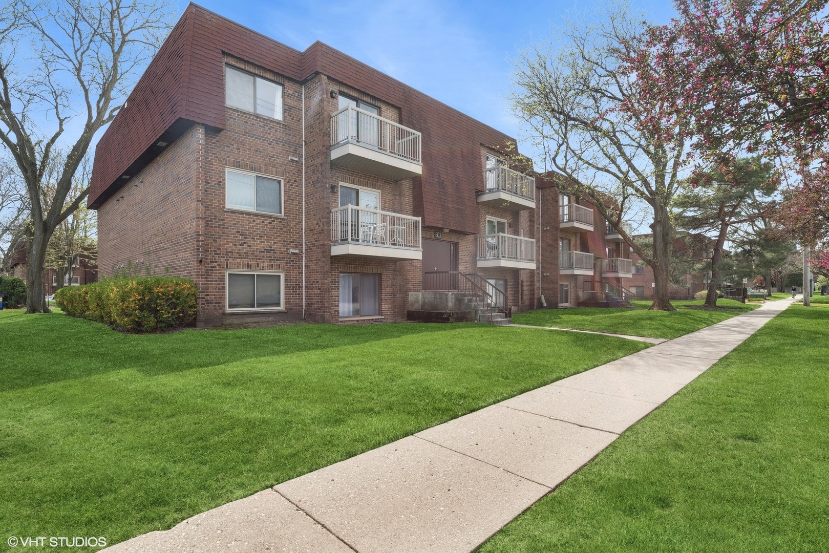 603 West Central Road, Unit C5 Mount Prospect, IL 60056 - Photo 12 of 15