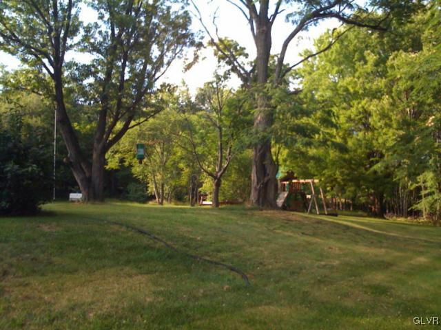 2183 Mountain Road Slatington, PA 18080 - Photo 3 of 5