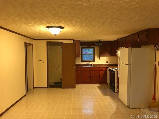 3372 Dean Road Morganton, NC 28655 - Photo 6 of 24 Gallery Image 6