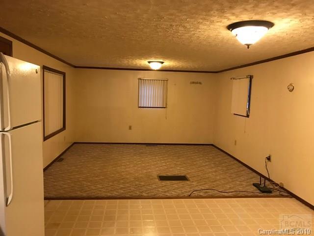 3372 Dean Road Morganton, NC 28655 - Photo 7 of 24 Gallery Image 7