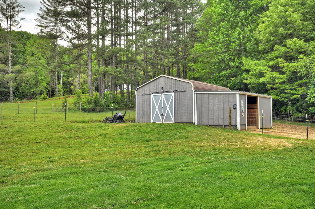 1956 Devils Den Road Epworth, GA 30541 - Photo 5 of 84