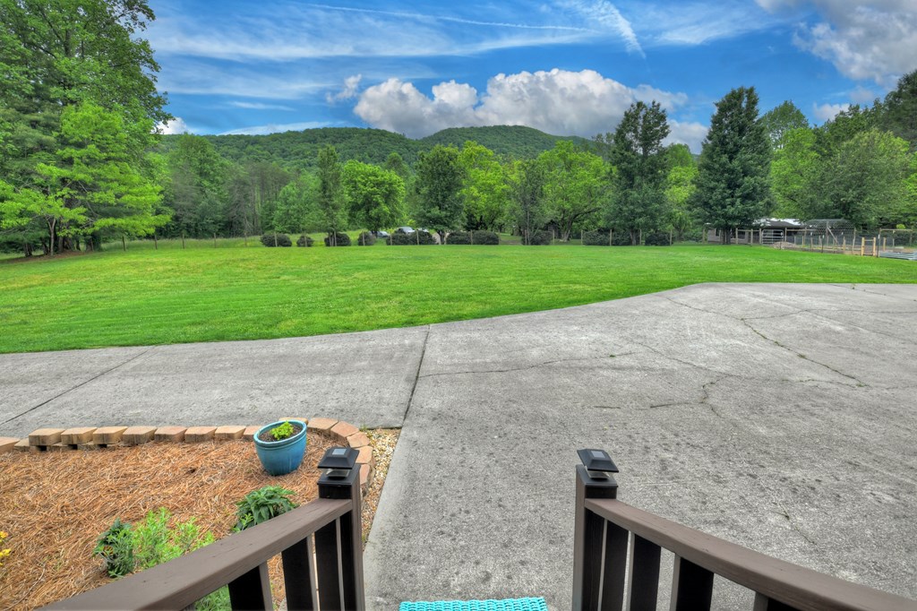 1956 Devils Den Road Epworth, GA 30541 - Photo 10 of 84