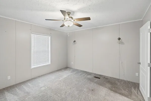 $165,000 | 20100 Diamond Springs Road, Carlyle, IL 62231