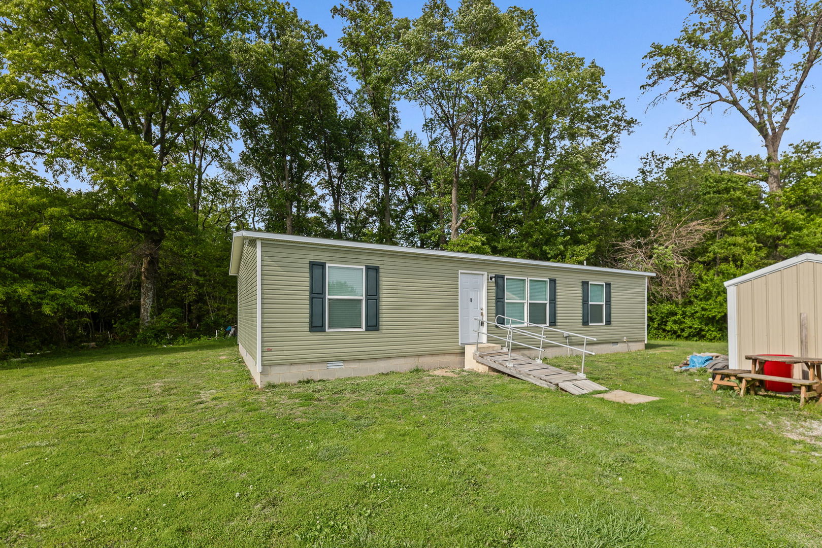 20100 Diamond Springs Road Carlyle, IL 62231 - Photo 2 of 41