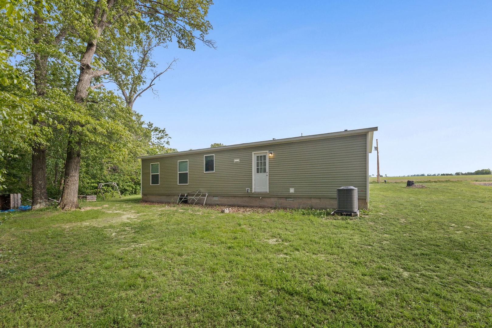 20100 Diamond Springs Road Carlyle, IL 62231 - Photo 7 of 41