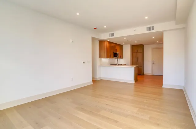 $806,060 | 921 Madison Street, Unit 503, Hoboken, NJ 07030