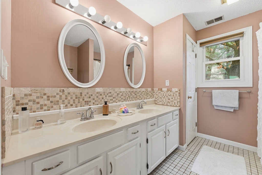 200 Lambert Terrace, Unit 2 Chicopee, MA 01020 - Photo 27 of 42